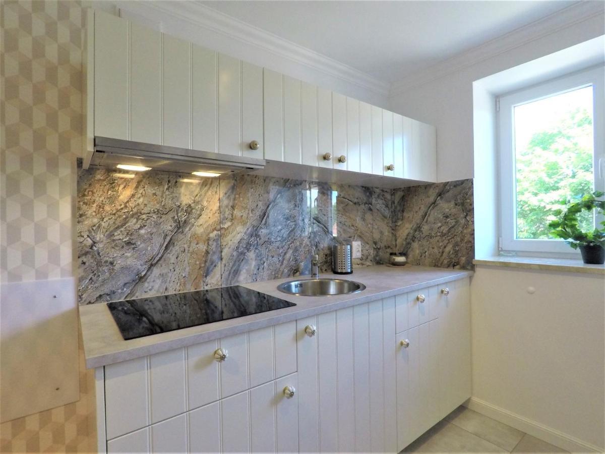 Apartamenty Dobranoc - Wawer 2 Warschau Exterior foto